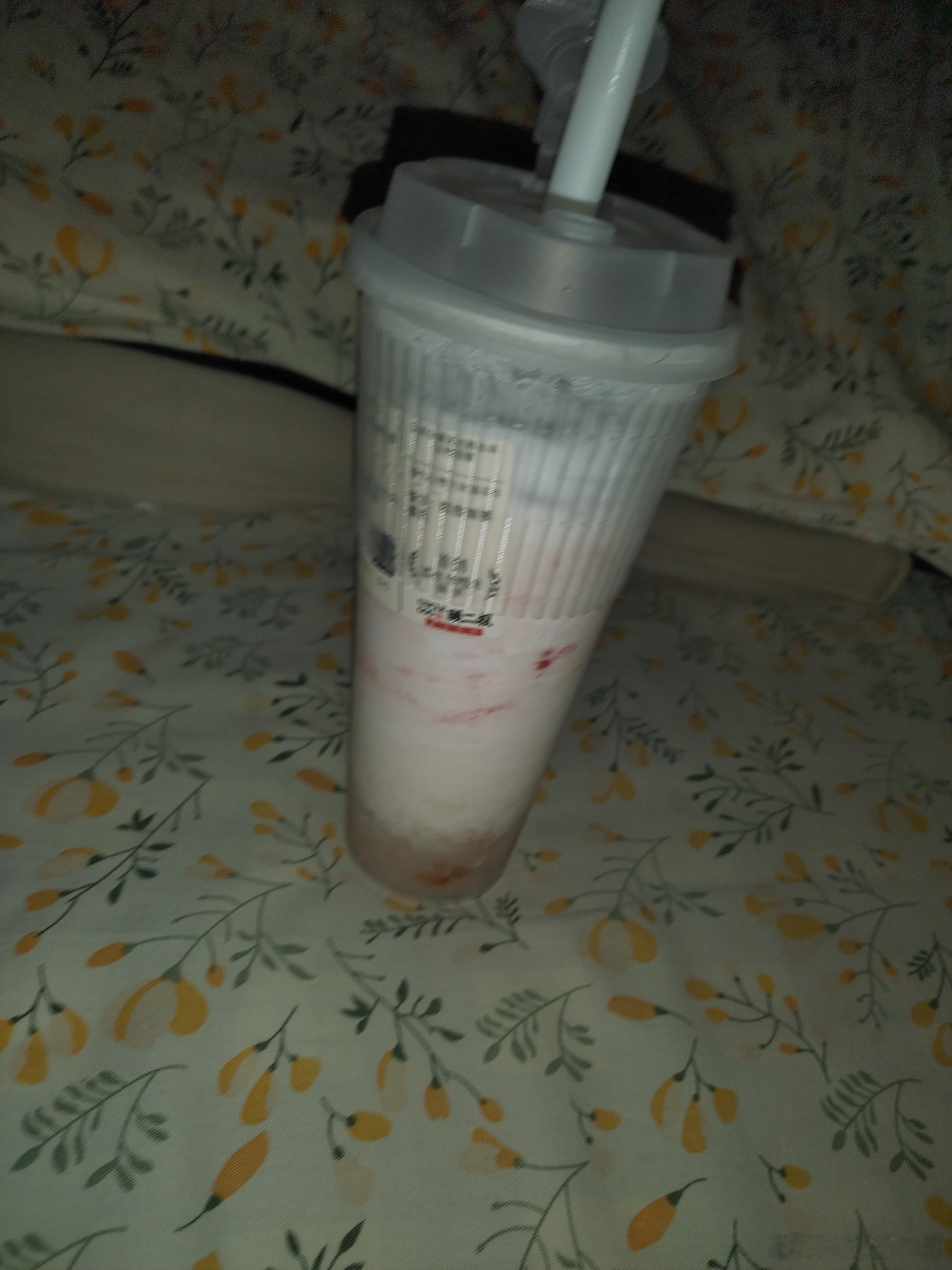 立秋这么快入秋了秋天的第一杯奶茶