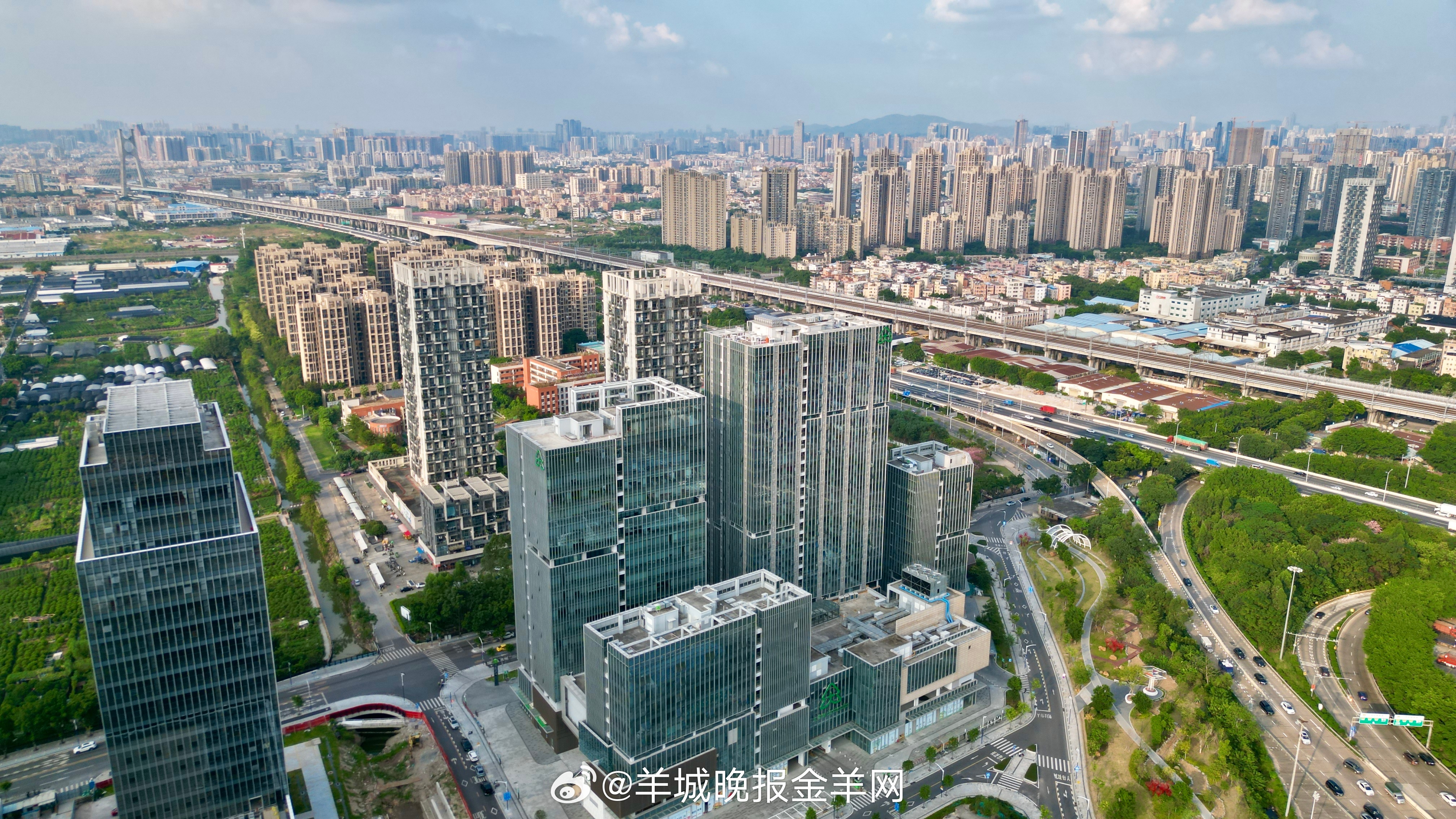 【#禁止将没有防水的阳台改为卫生间、厨房#】广州拟为房屋使用安全立法。《广州市房