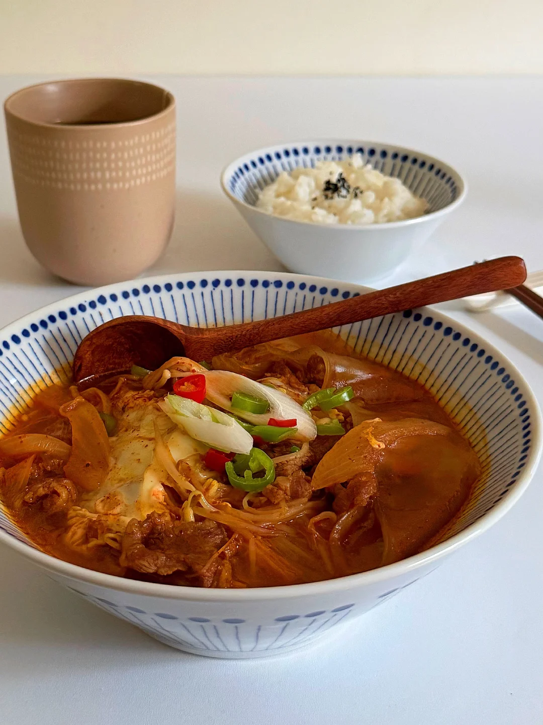 天冷了，吃一碗辣牛肉汤饭吧😋