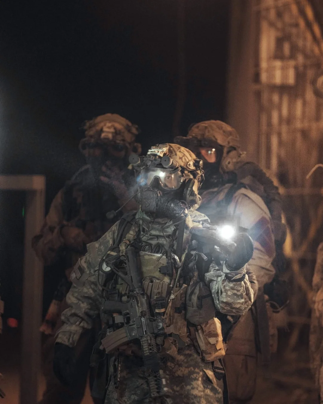 核生化演习中的美国陆军游骑兵