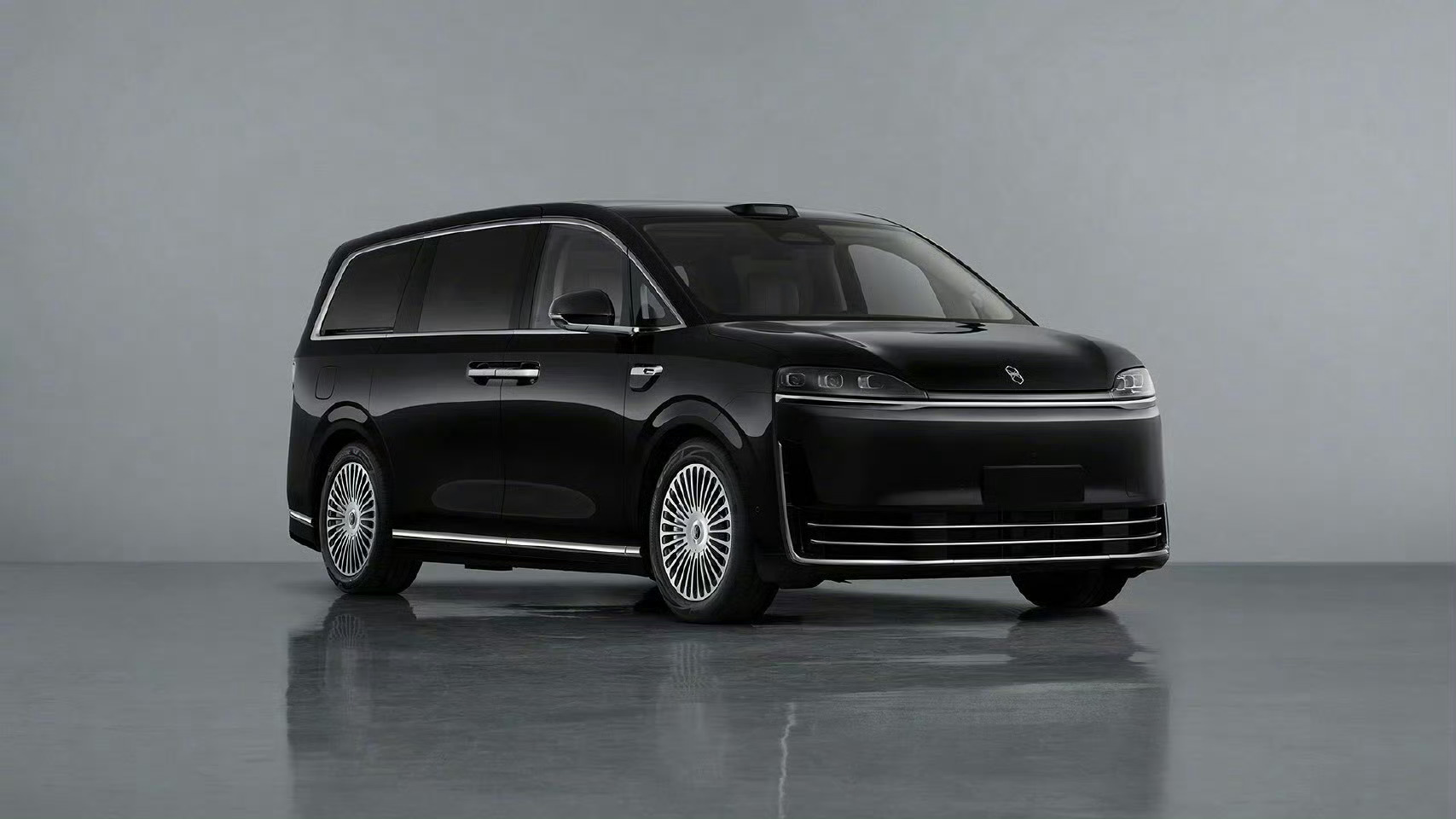 工信部2026第一批新车 刚刷到鸿蒙智行新MPV智界V9的申报数据，3250mm