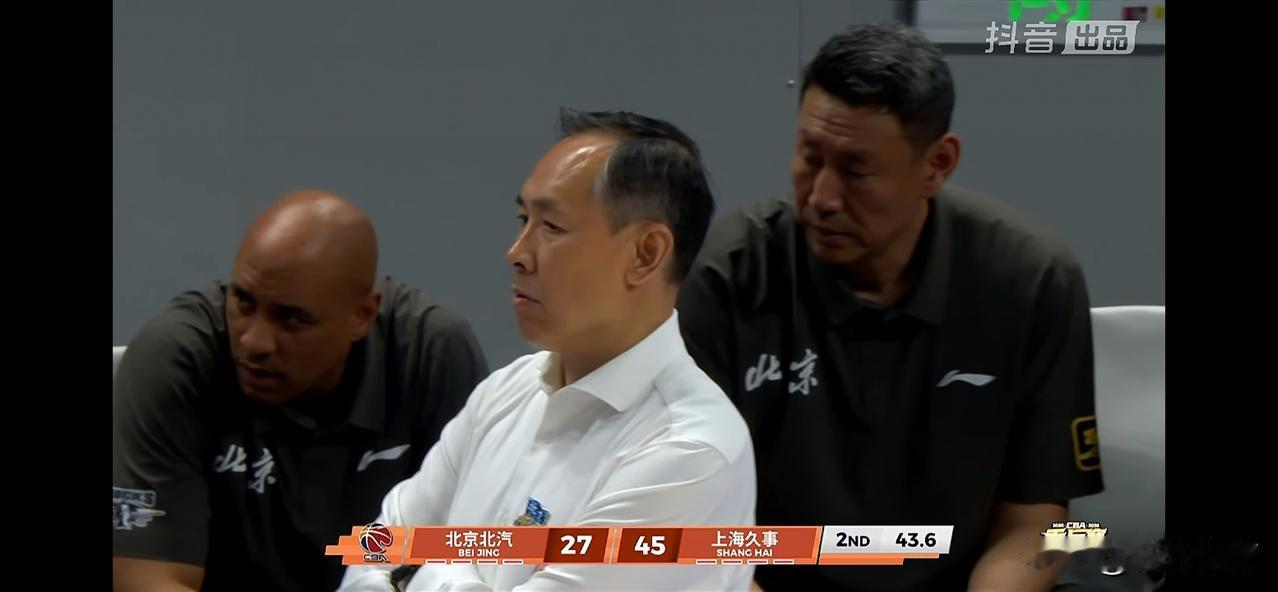 说杨鸣要去北京北汽男篮任职主教练！！！那是不可能的，传出这个消息的人都是怎么想的