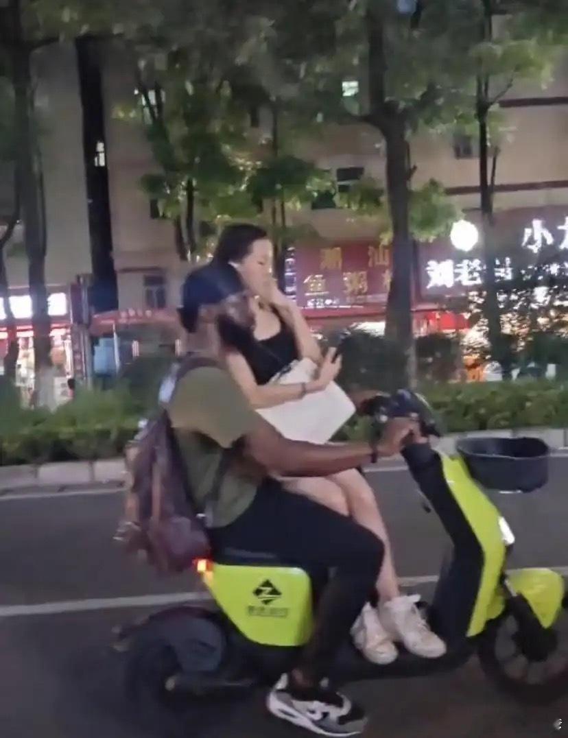 她居然会不好意思，但是真的不会违法吗