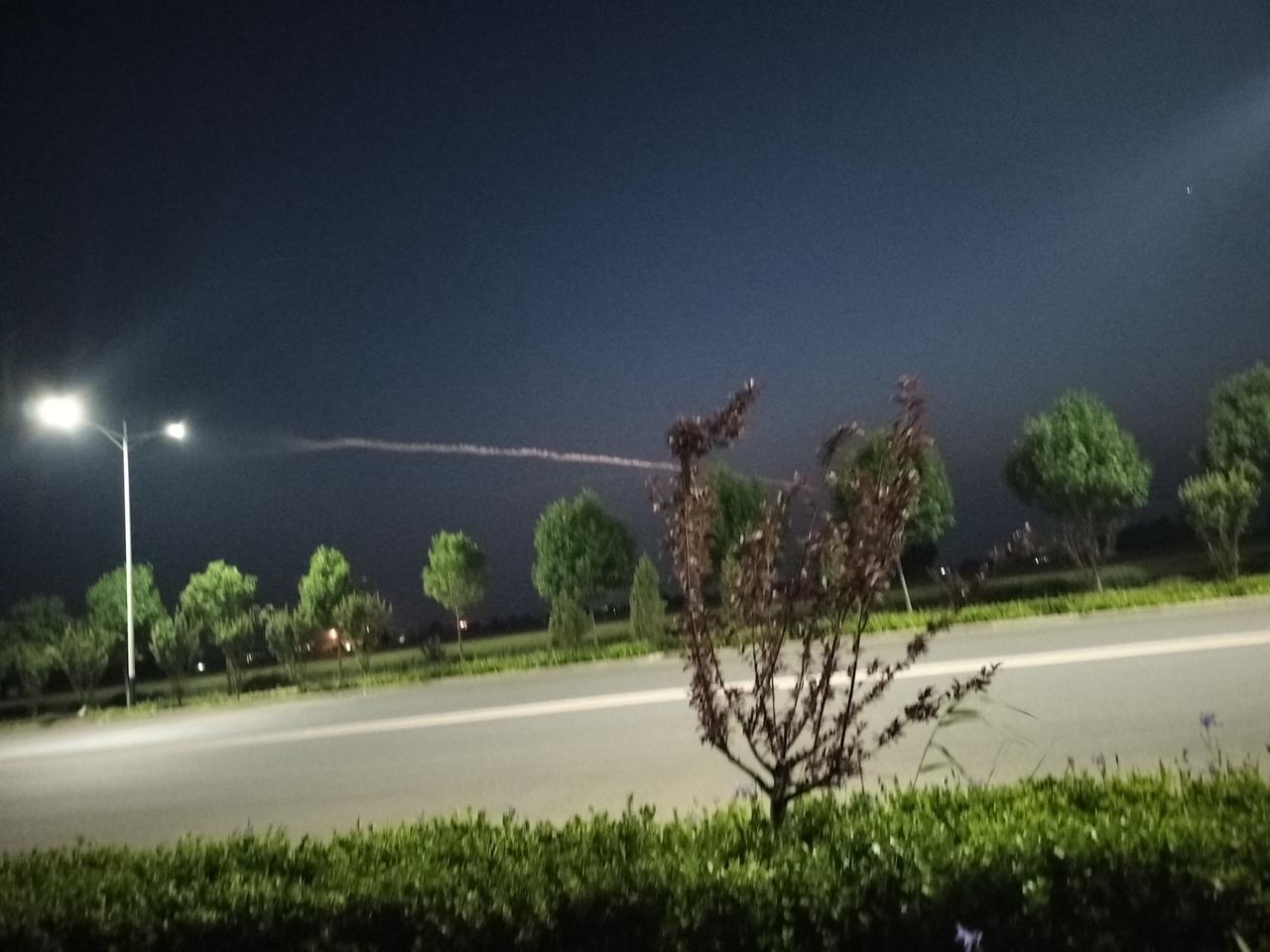 我认为相信，有时真的吃亏是福，不一定非得占便宜才是福。