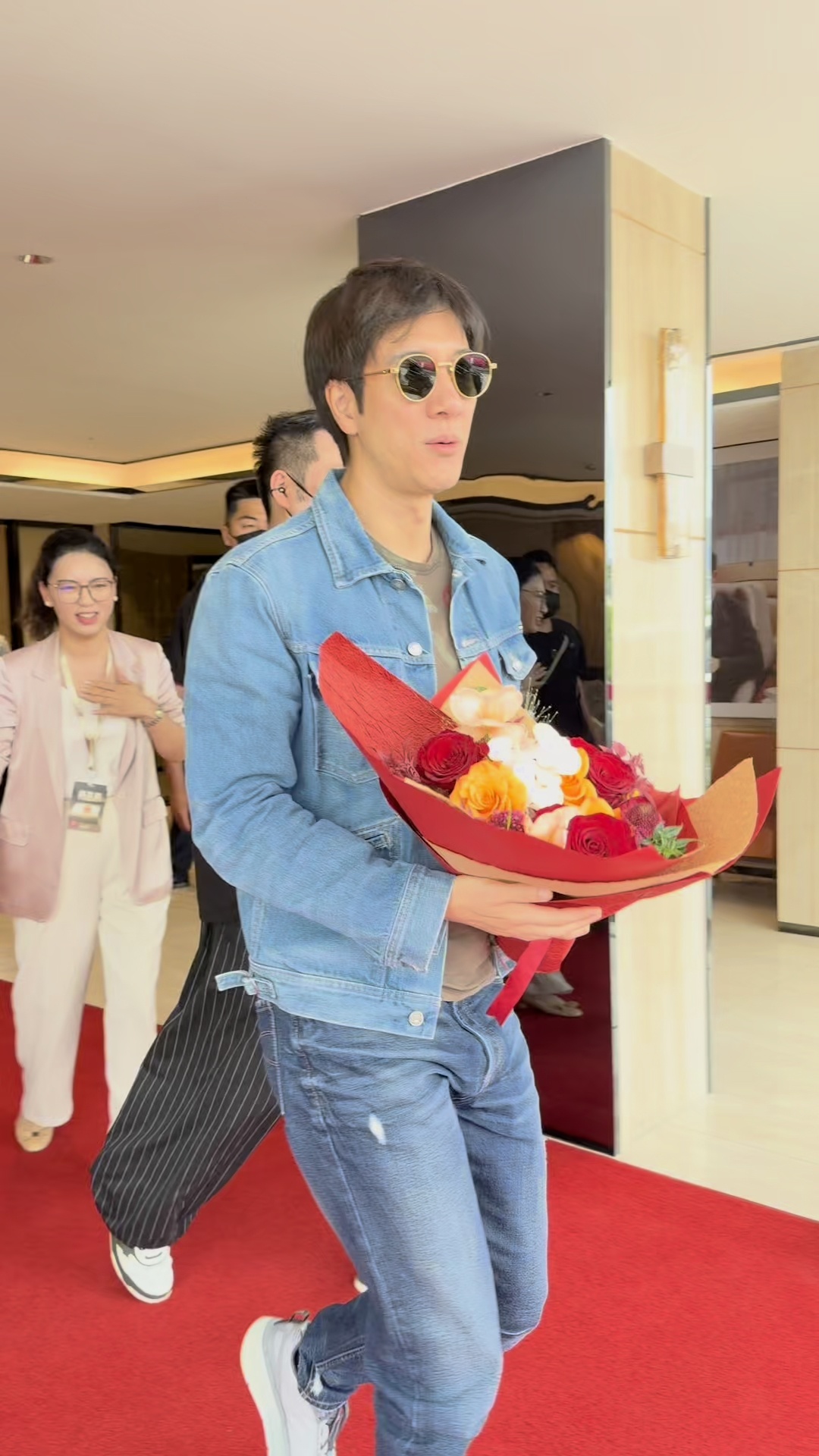 来近距离看！！出发去会场再见吧～王力宏惊呼闪充改变世界王力宏