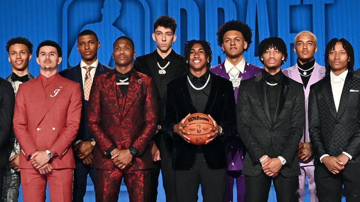 Hoop Collective 重新评估了 2022 年 NBA 选秀结果。结果