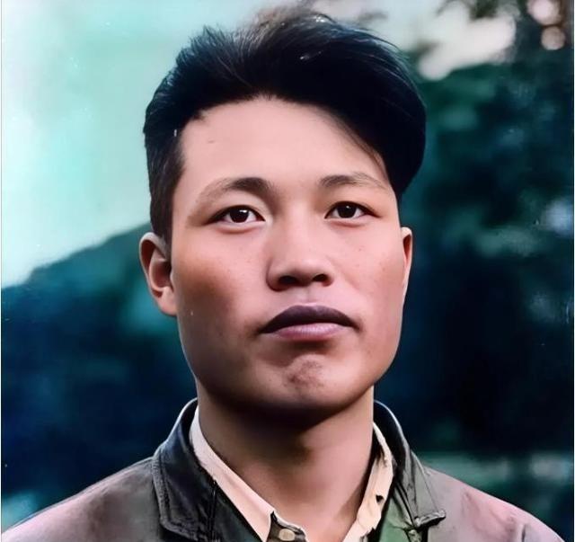 1953年，年仅21岁的朝鲜飞行员，开着当时世界上最先进的战机投诚美国，并获得1