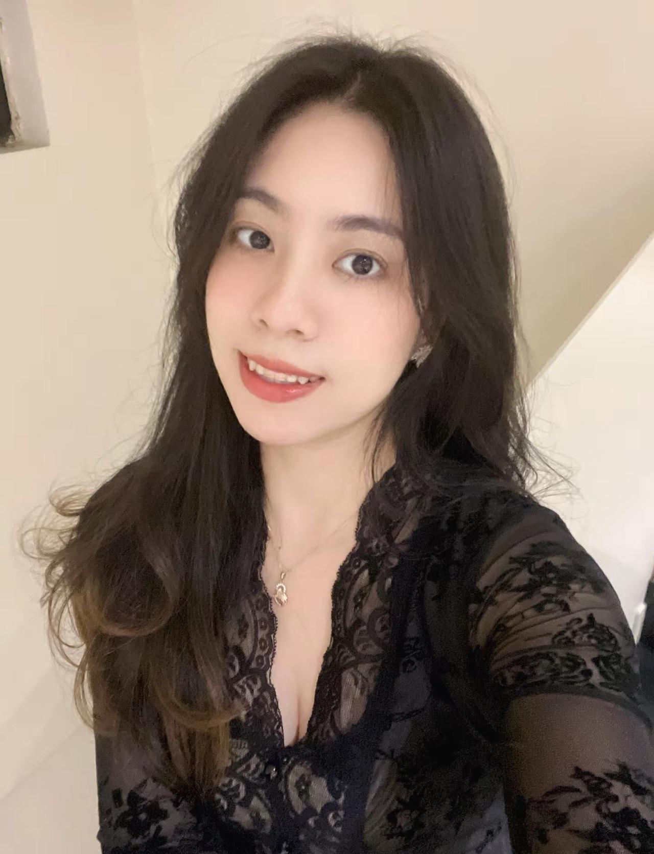 少听坏女人的话 多听我的话。温柔姐姐 高跟鞋控 温柔御姐 高跟黑色丝袜穿搭