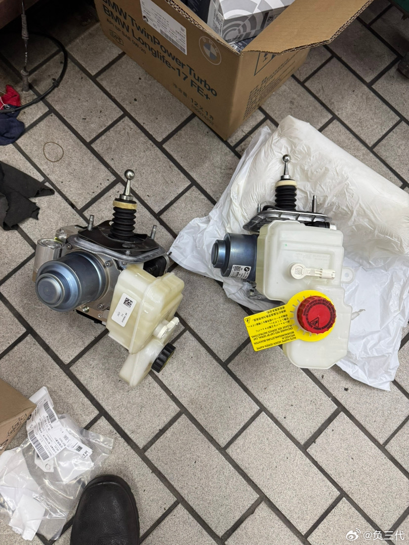 历时一周多，宝马M2刹车异响终于修好了，更换了一套刹车液压总成，由于还在质保期内