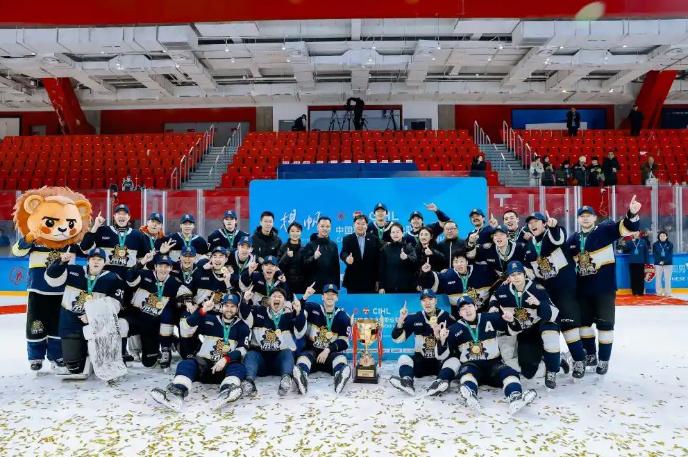 北京冰球何以成就五连冠，双奥之城书写冰雪新辉煌
 
2025-2026赛季中国男
