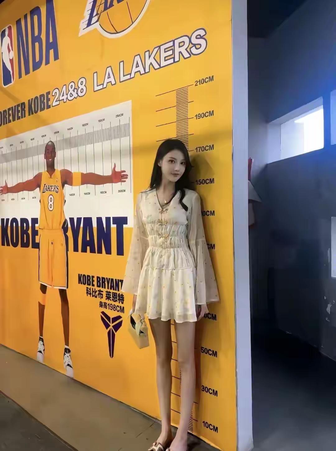 去NBA看球的女球迷