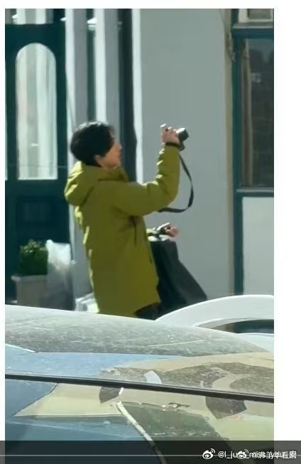 王一博旅行摄影博主洛杉矶街头偶遇王一博 ​看看 ​​​