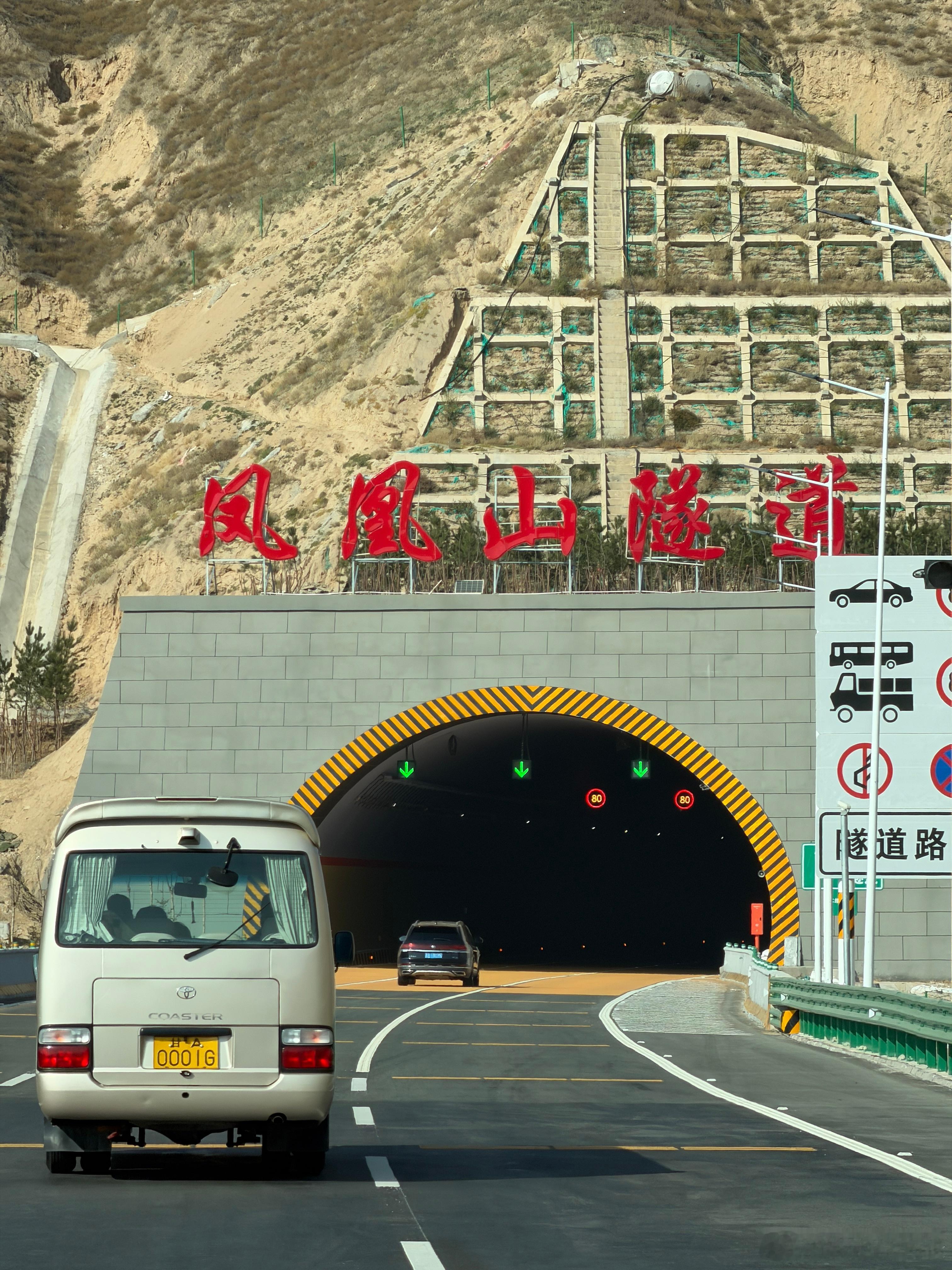 在生活中享受片刻的专注，片刻的愉悦。好梦~~~ 