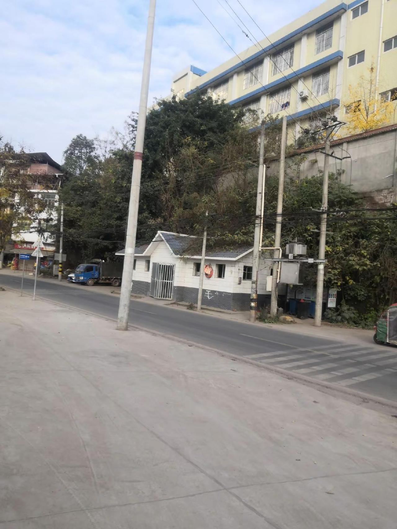 乡镇美一路上的风景 街头随拍