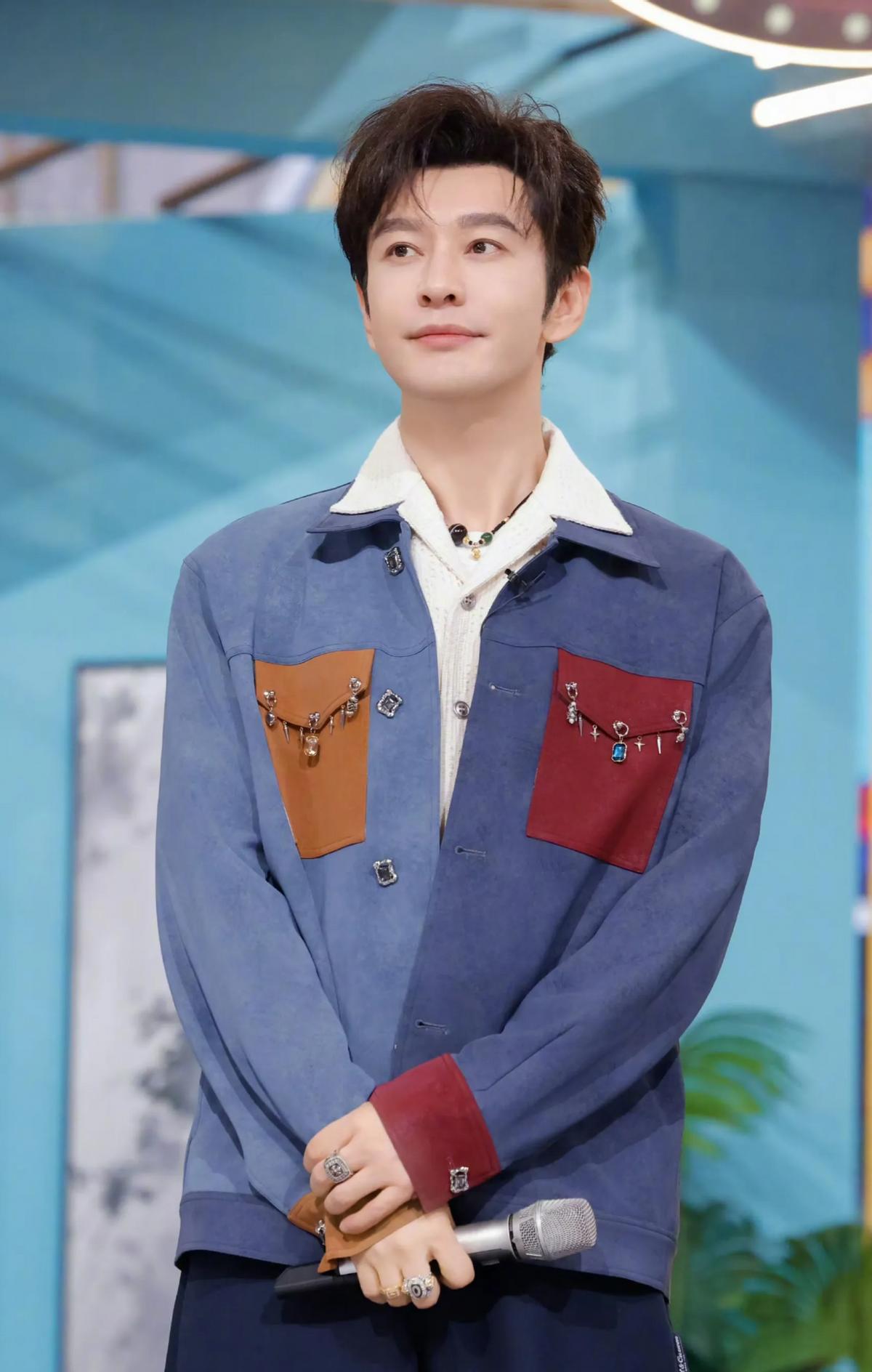 黄晓明和叶珂分手，
不是他只想借肚生女儿，
而是因为，
他是一个超级爱面子的男人