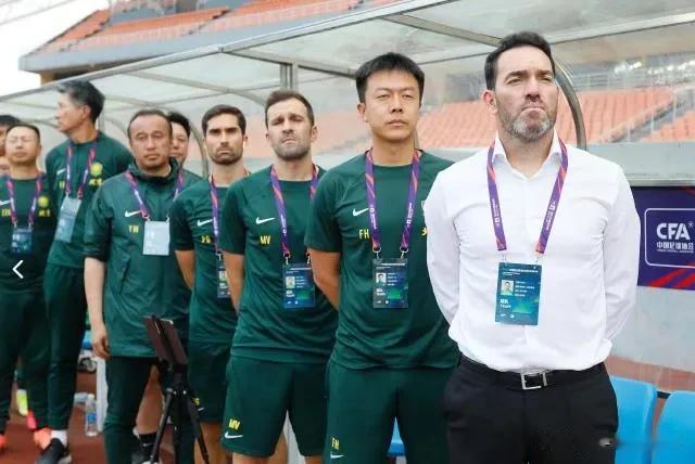 买提江世界波远射直挂死角，上海海港扩大比分，客场2-0领先北京国安。

比赛时间