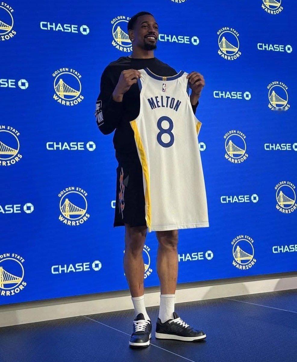 金州勇士队后卫德安东尼·梅尔顿加强了个人和小组的场上训练。球队表示，梅尔顿将在接