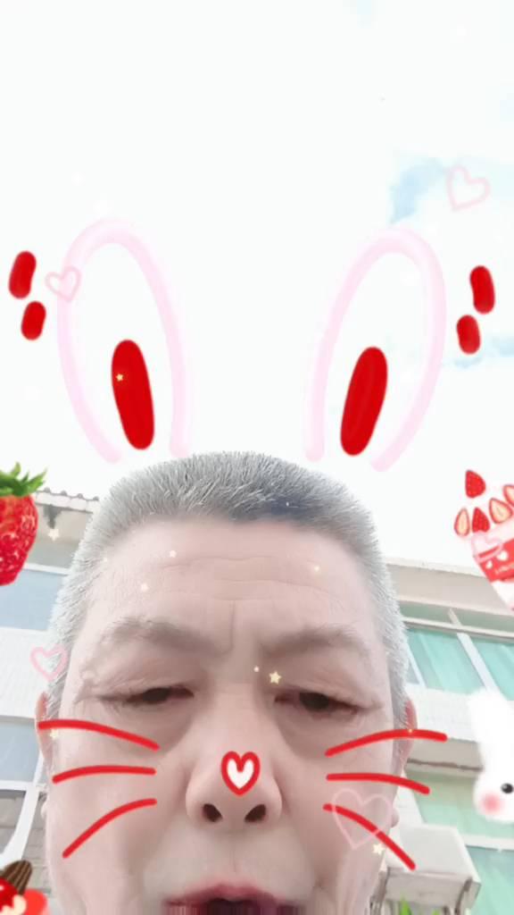 早安，今天是四月。