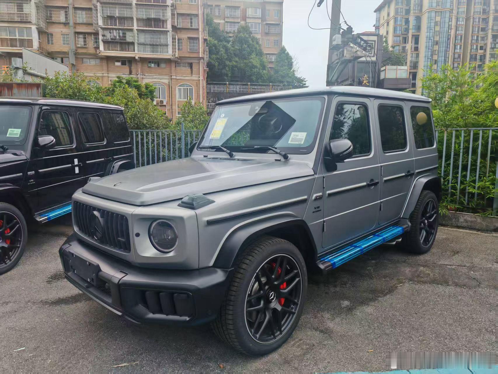 G63 哑光铂金灰 红957+哑光铂金灰88500+ 957孟加拉红13200+