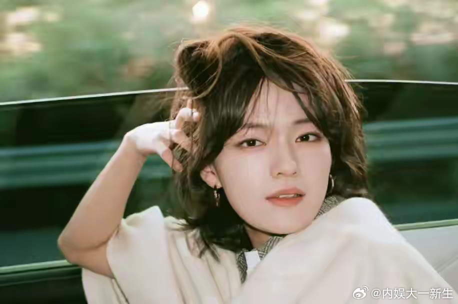 文淇称妇科检查时医生对其有敌意最近，文淇在播客里自曝这段年少时的难堪经历，瞬间戳