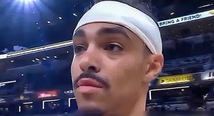 34岁威少砸进第207个三双！
第三节就掀翻19分坑，16投10中正负值+12—