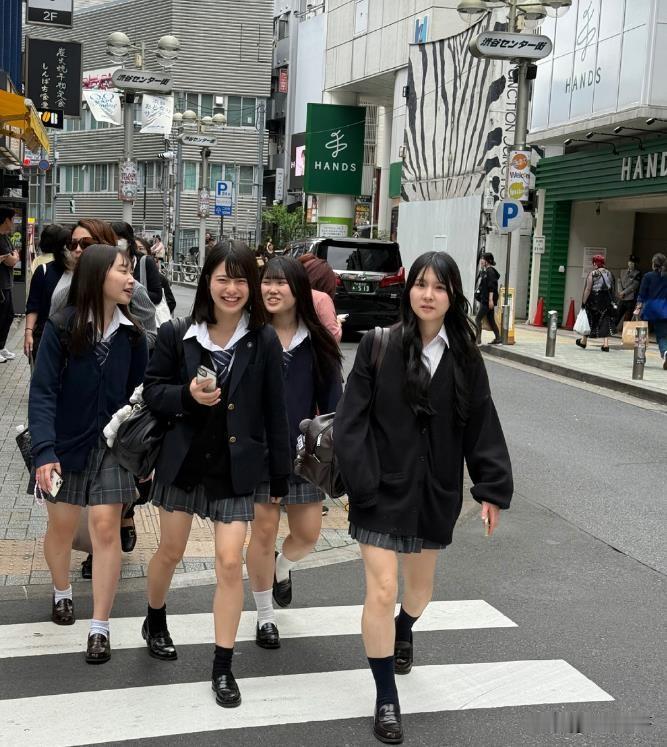 为什么日本街头很少看到肥胖人群？很多人第一反应是：日本人的基因好，天生吃不胖。