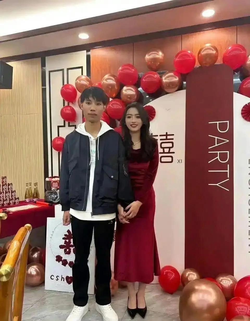 我都不懂我表姐他怎么看上他的