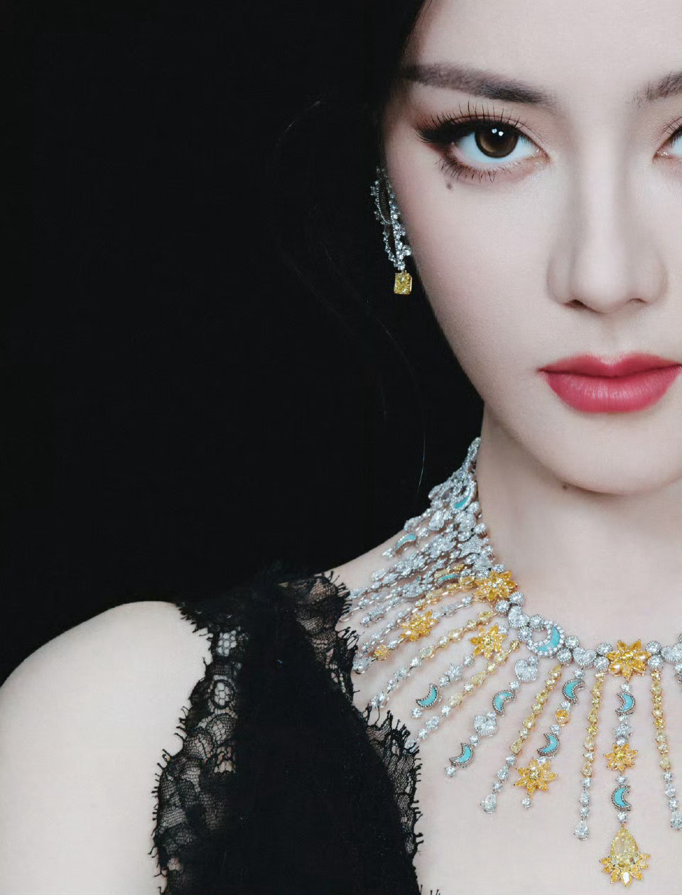 迪丽热巴迪奥活动直拍迪丽热巴迪丽热巴迪丽热巴