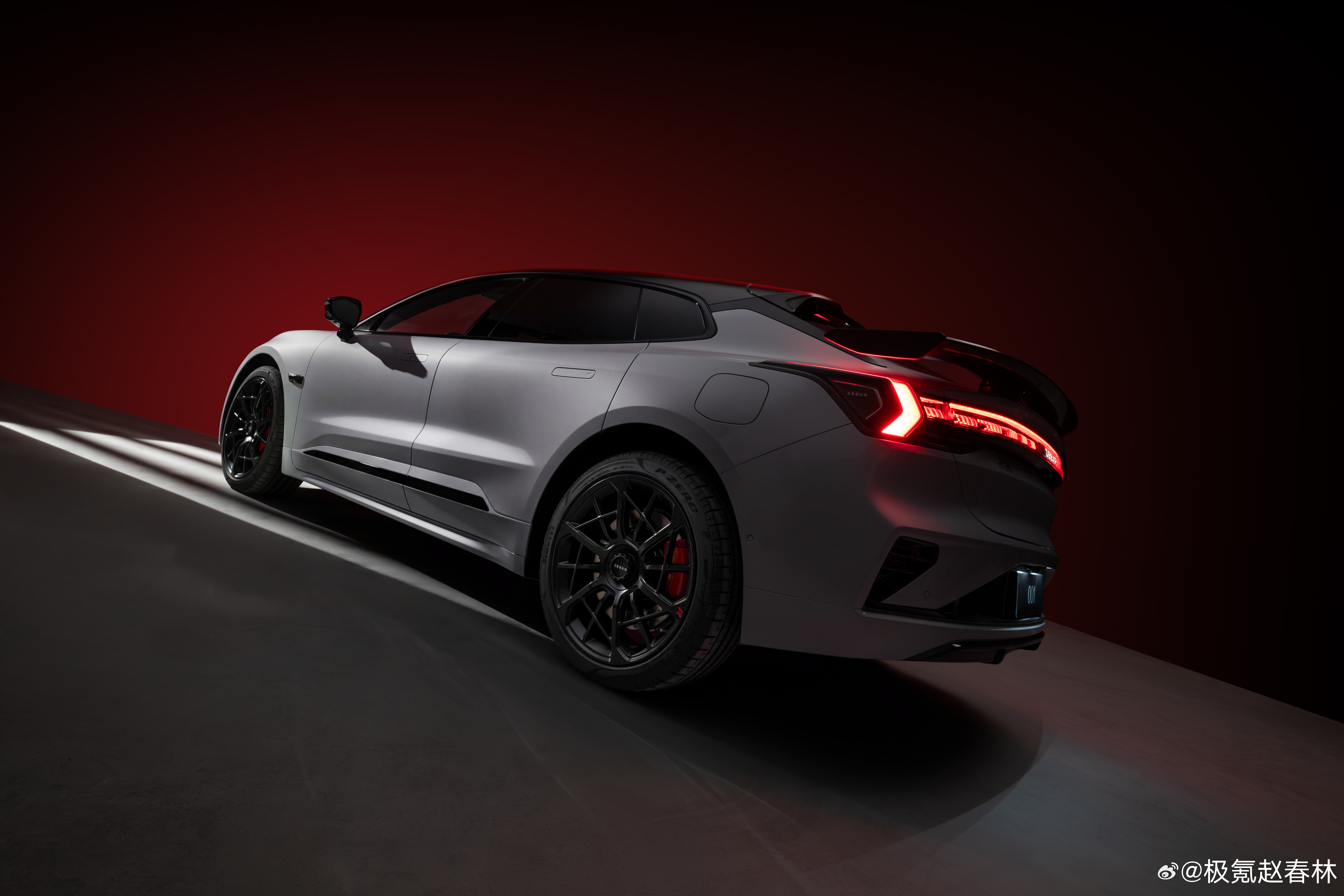 美好值得与大家分享！汽车科技极氪001fr极氪001 宁波·极氪工厂