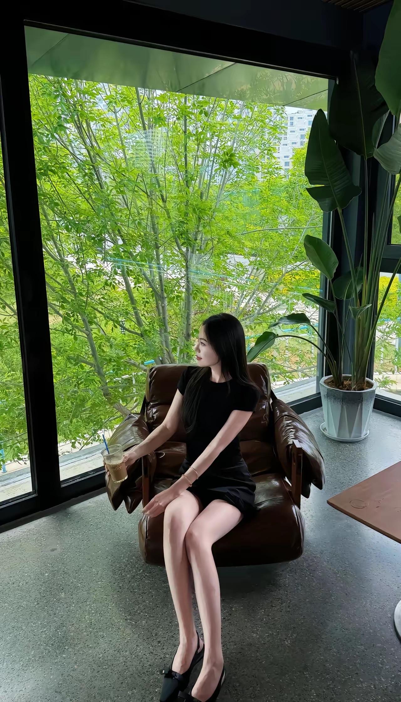 绿树成荫，佳偶天成