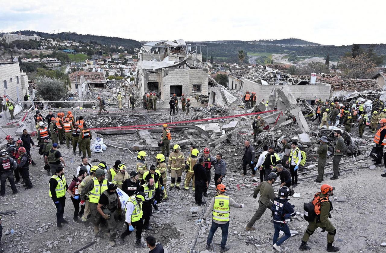 2 月 28 日上午，德黑兰的防空警报撕破清晨的宁静，几乎同一时刻，特朗普在华盛