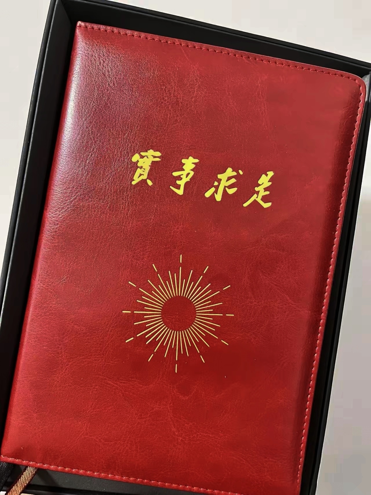 男子生日当天掐死30岁妻子 看了一下: 两次精神鉴定结果不同。全链条深挖、追责吧