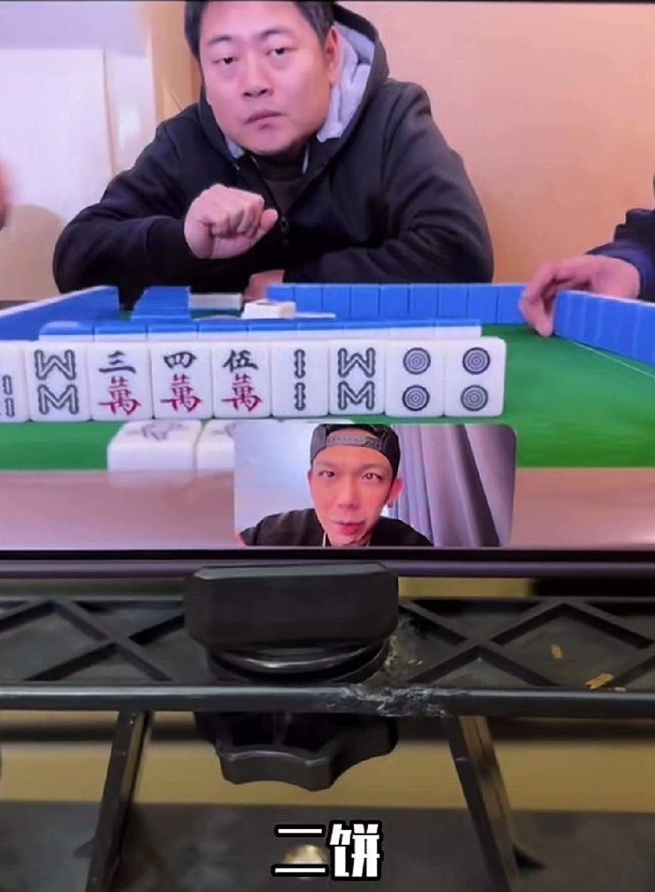 4000点的大盘太难维持了，大盘跌了近1个点，结果3760只股票大涨，这行情开始