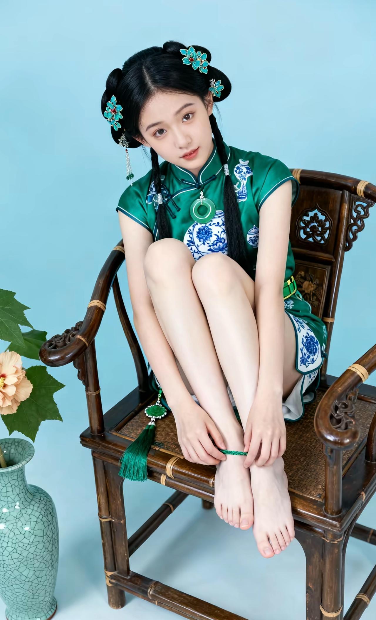 早安陌生网友！成年人的世界，天黑可以矫情，但是天亮后就必须拼命赚钱！生活除了努力