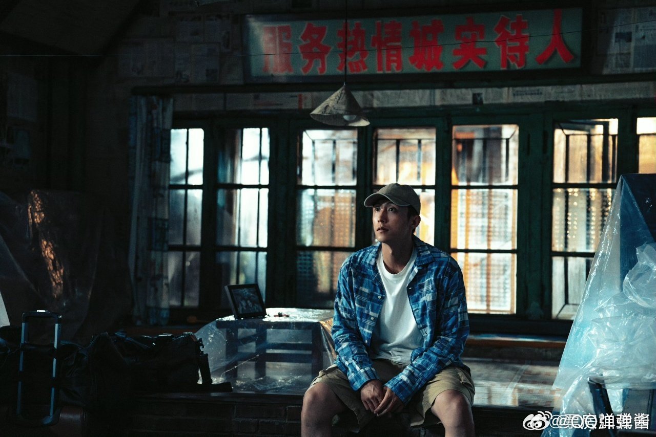 最能共情张小满的是黄景瑜张小满的坚韧被黄景瑜诠释到极致读懂了角色的苦才能演得这么