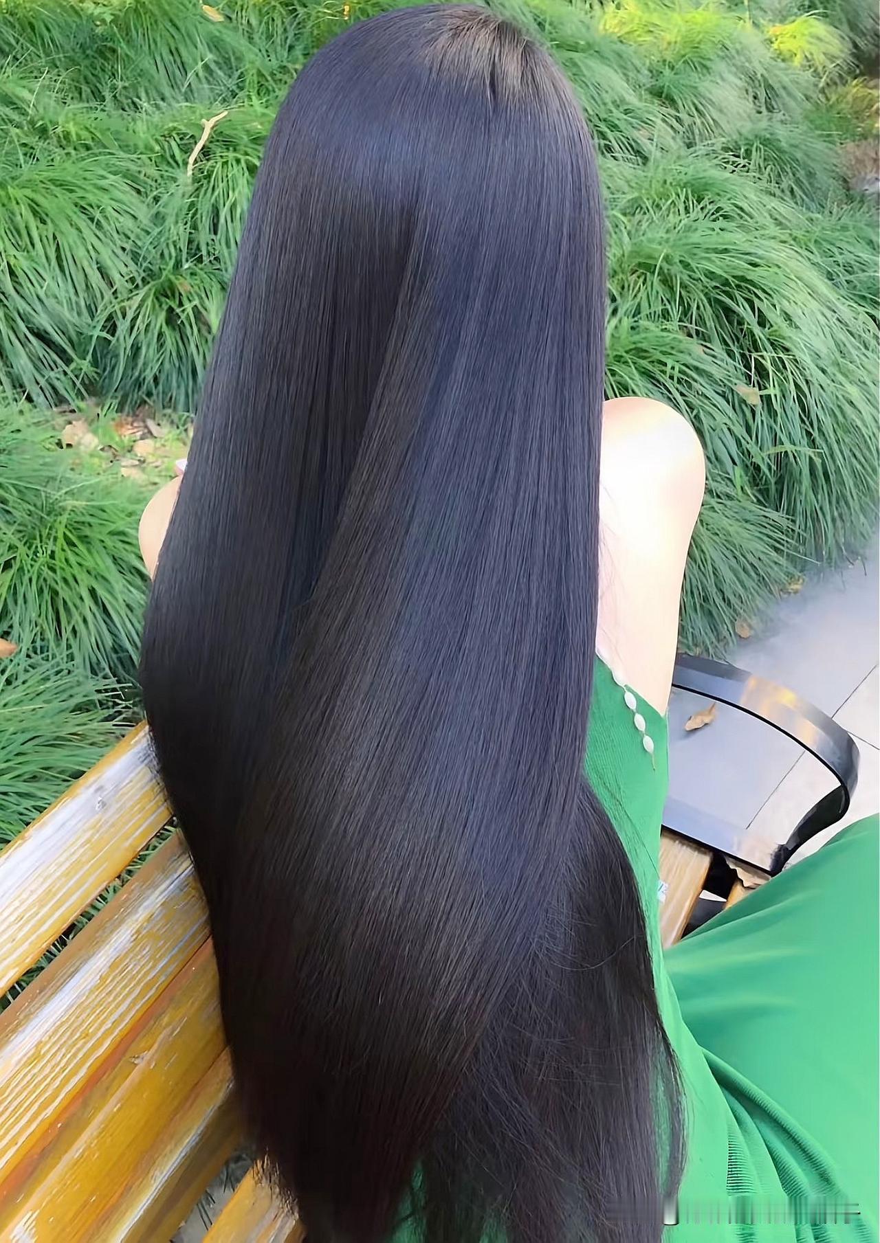 女生养发会漂亮，一直养发一直漂亮，乌黑亮丽的头发我很喜欢，友友们支持我吗✊✊✊✊