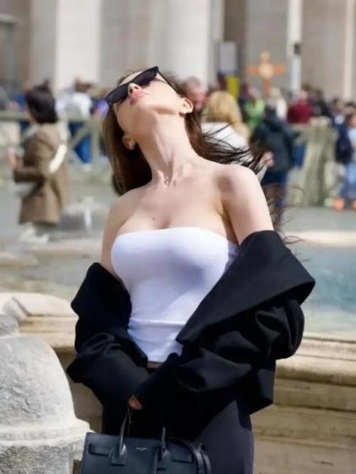 一名德国华人表示，“欧洲人讨厌中国人的原因，就是因为如果在街上看到一群人大声吵闹