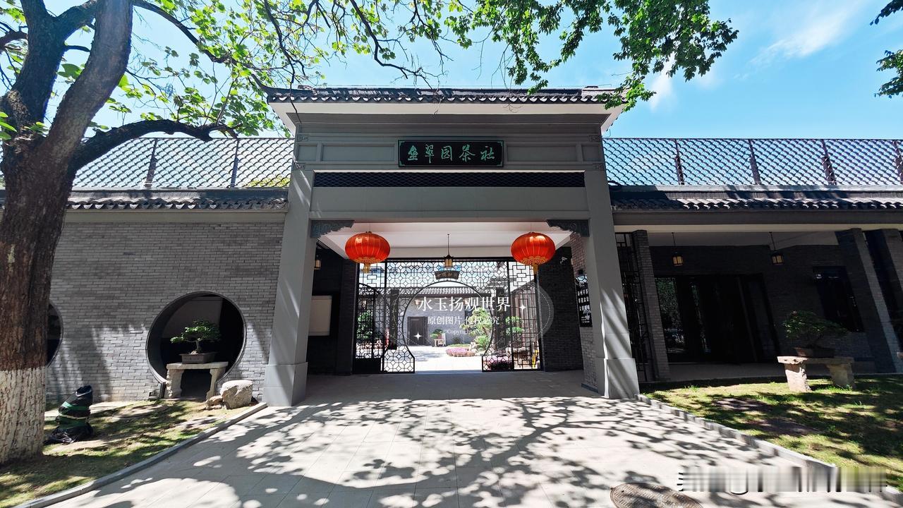 来过泰州好几次，总觉得老城的魂不在热闹的商业街，而在那些藏着故事的老地方。这次偶
