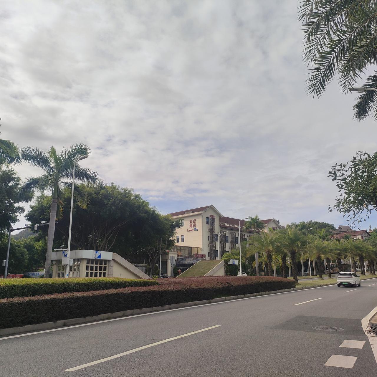 夏日生活打卡季在很多厦门人的记忆，是忘不了环岛路上这家台湾民俗村，这是厦门较早的