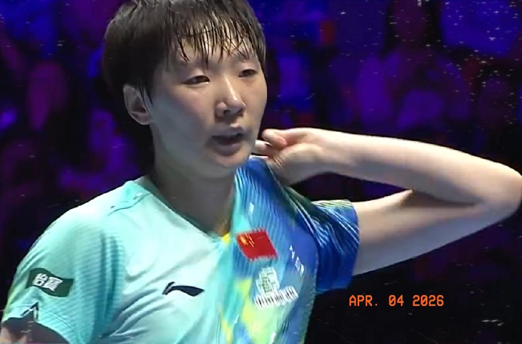 第6局，王曼昱越打越顺，愈发神勇，一直压制住了桥本帆乃香，11-9拿下制胜局，总