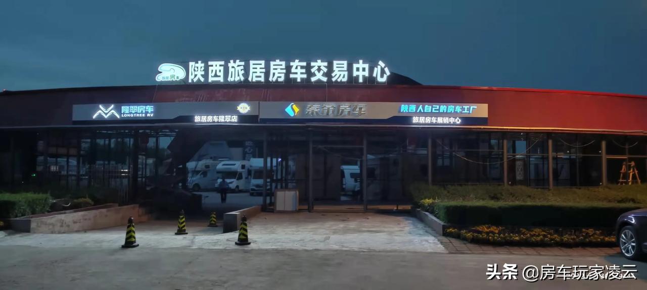 当你是孩子的时候，父母报了各种学习班，这是为你好，将来社会竞争大，要多学东西。