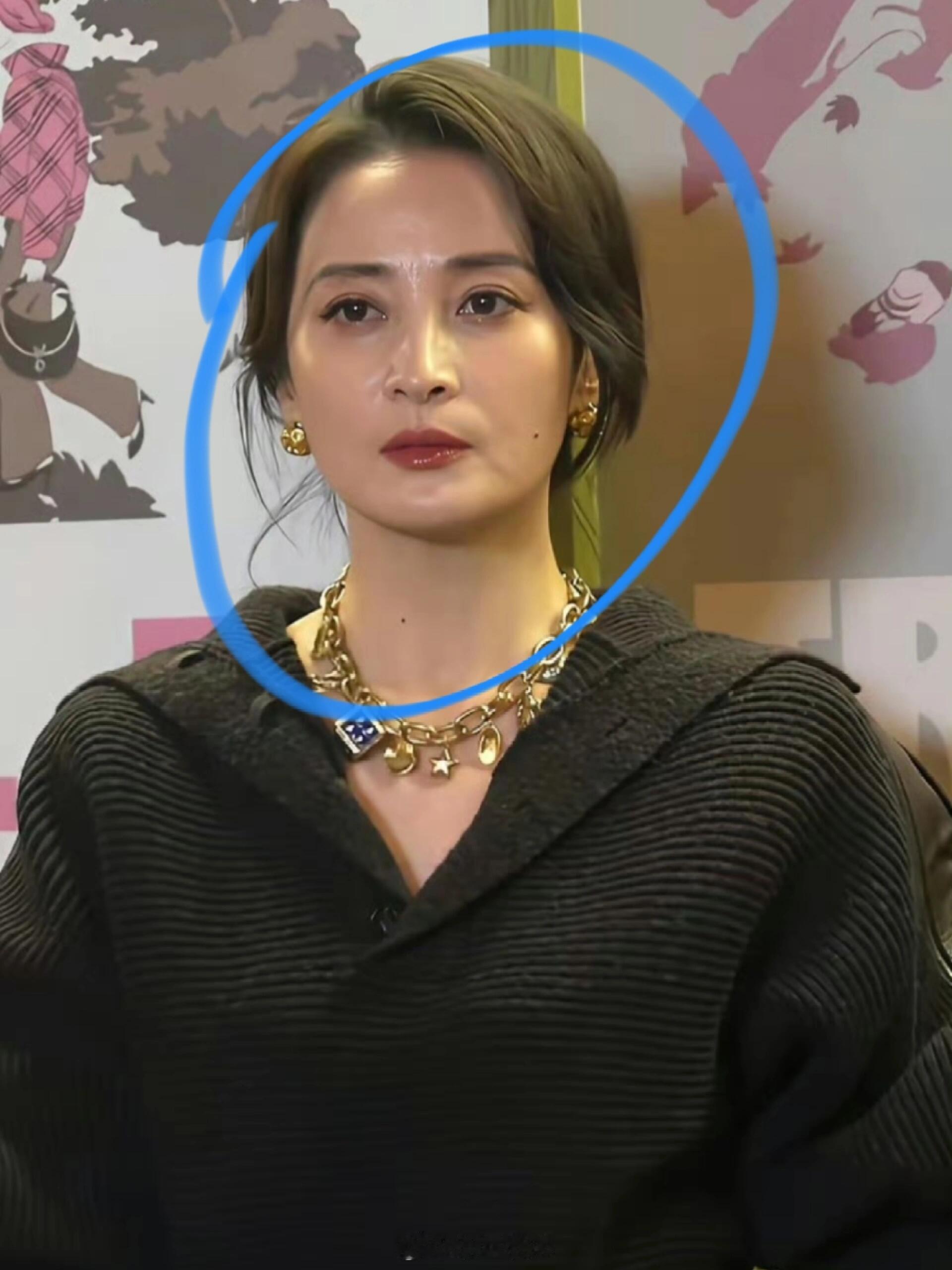 蒋勤勤50岁状态！太顶了 