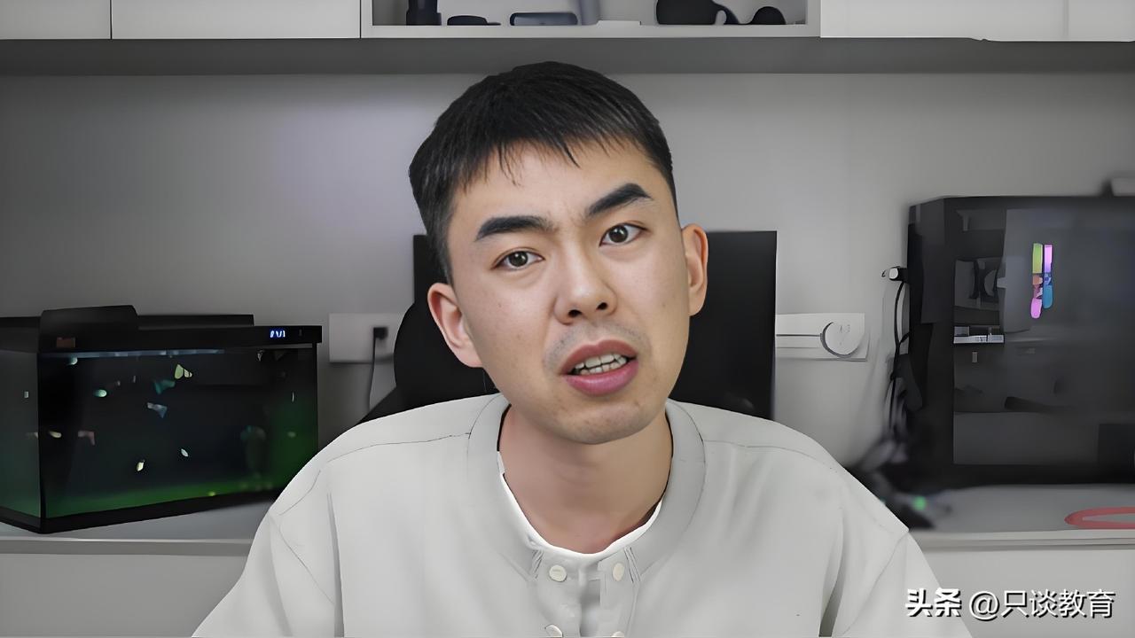 耿同学列传

耿生，北航博士，深通数理AI之学。禀性耿直，疾儒林浮伪功利之习。