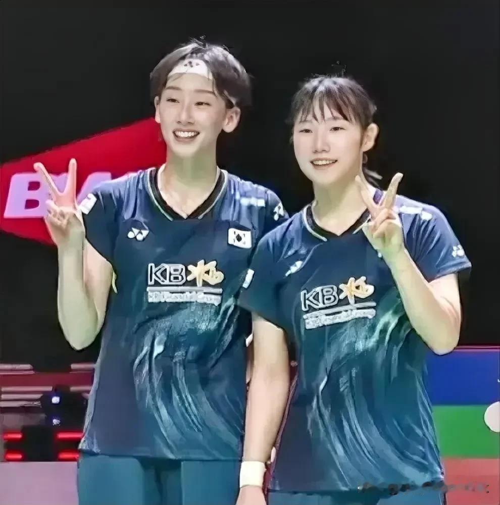 北京时间8月23日，2026羽毛球世锦赛展开一场女双决赛的争夺。最终，赛会3号种
