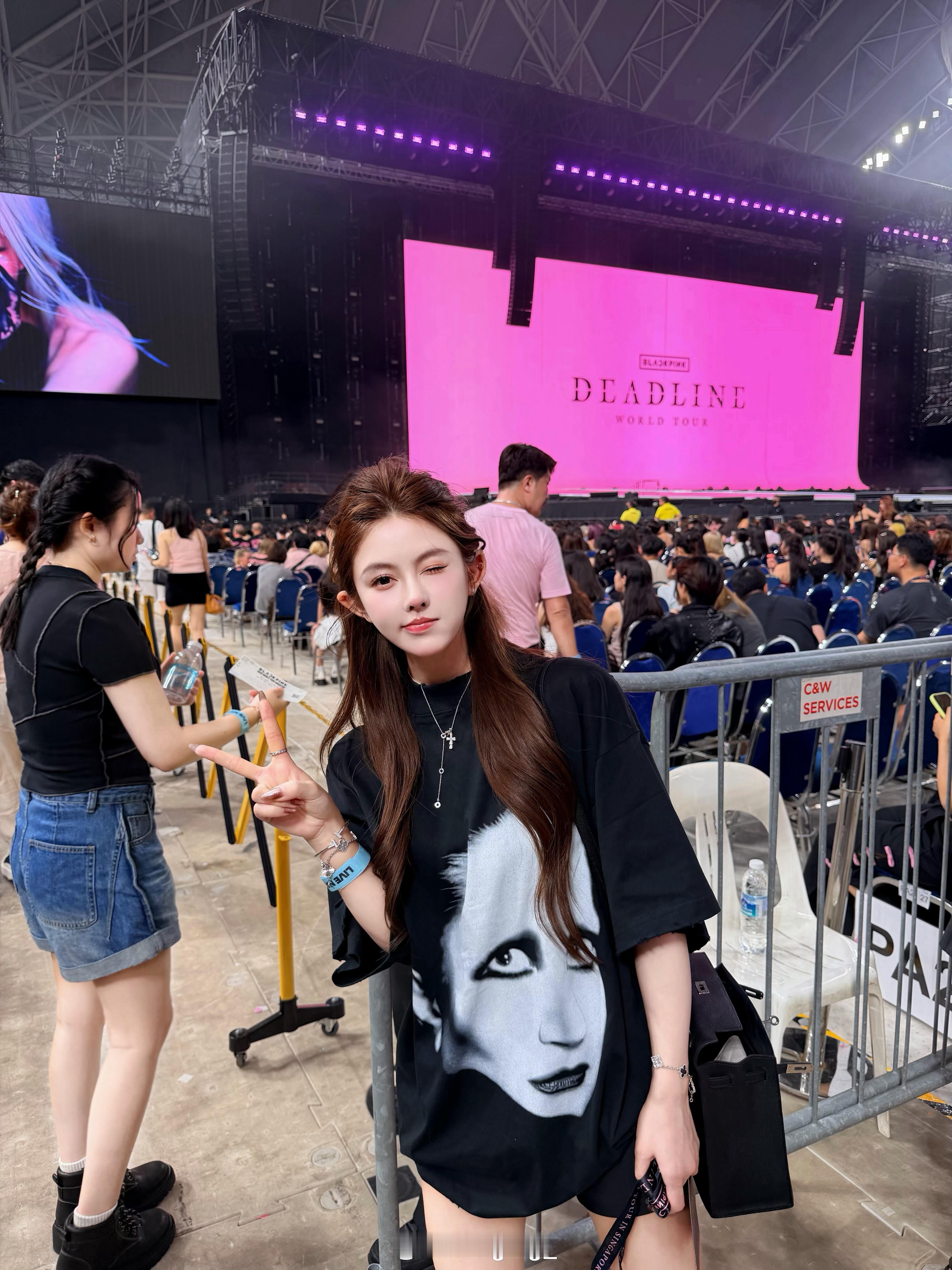 爱死Jennie 了💞四位都太太太美了🖤🩷 新加坡·国家体育场