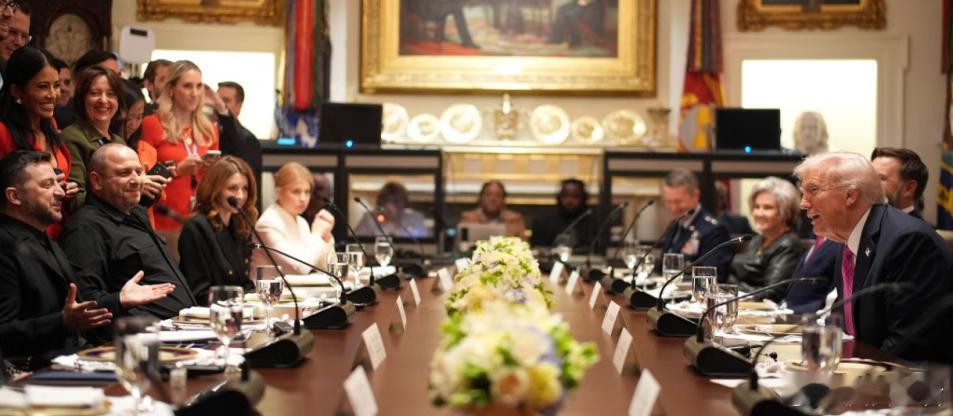 停火计划满天飞最近一周，有关俄乌停火出现了“美国版28点计划”“欧洲版28点计划