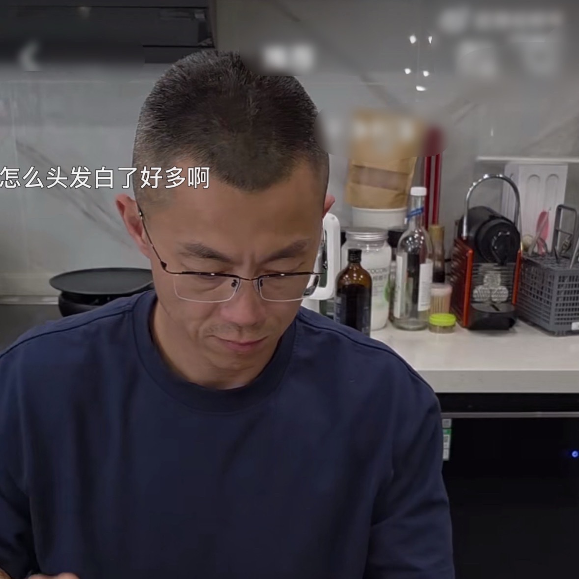 小号也被陈震拉黑了。 ​​​