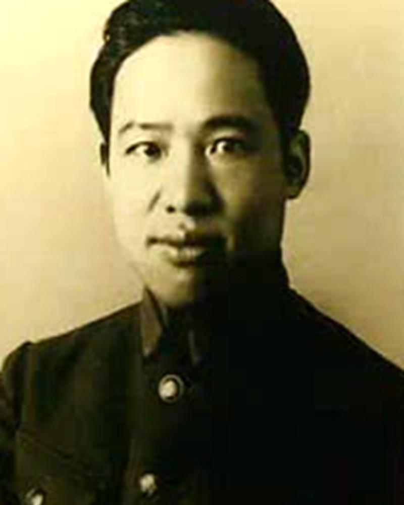 1989年李卓然病逝前夕，亲人询问他最终安葬何处，他却将手指停在地图西北角
19