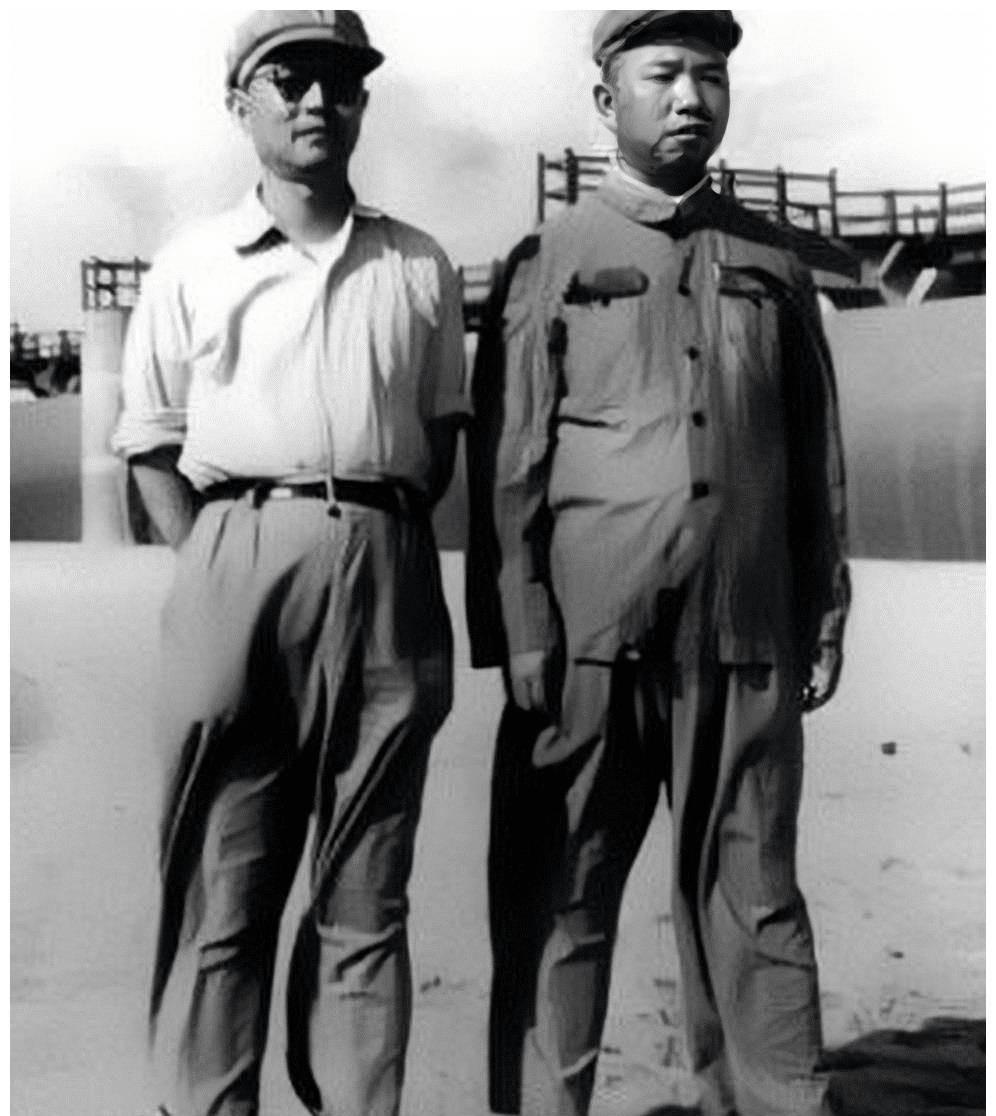 1949年那会儿，湖北可是打得火热，四野和二野的战士们拼了老命，才把这里从敌人的