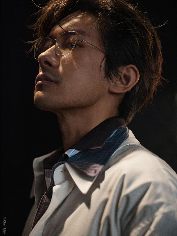 陈漫到底拍了多少千玺，速速放出！熟男的感觉太诱人了 ​​​